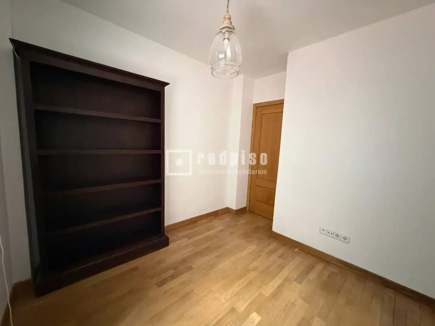 Bedroom of Flat for rent in Madrid  with Air Conditioner, Parquet flooring and Terrace