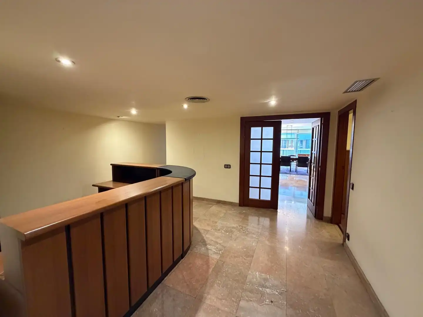 Office for rent in Girona  with Air Conditioner and Heating