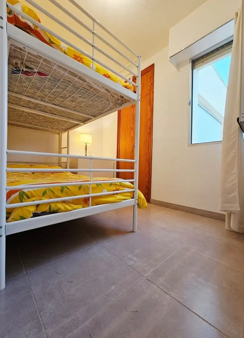 Dormitori de Apartament en venda en La Nucia amb Piscina comunitària