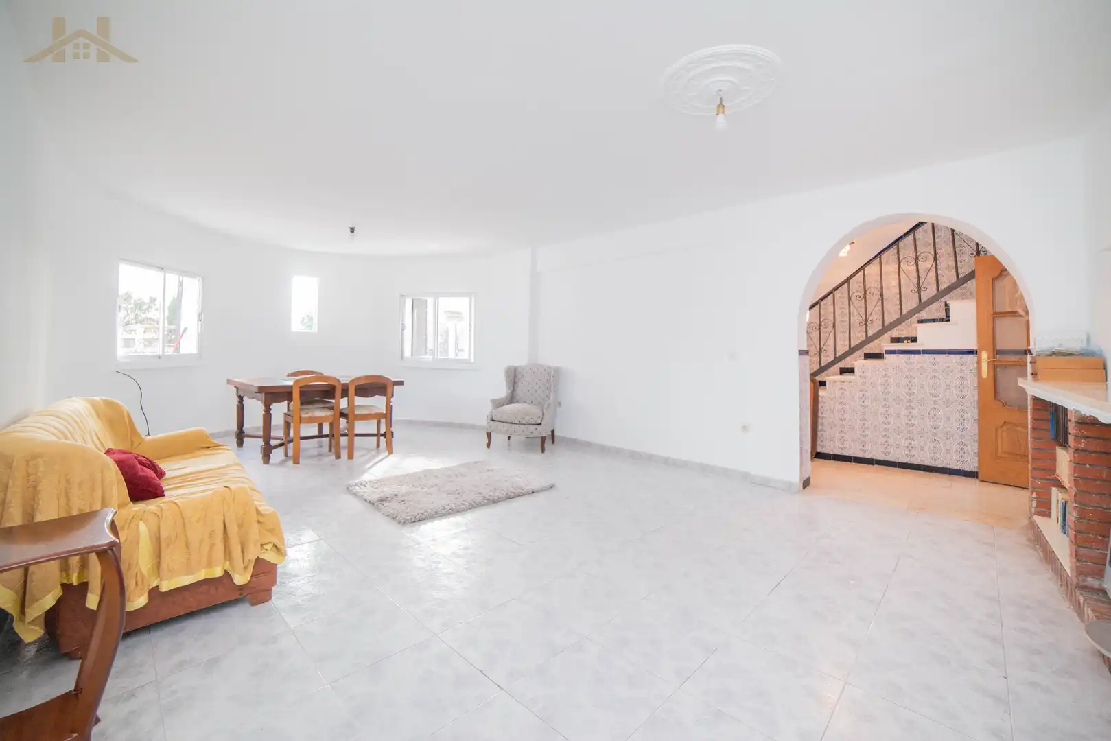 Sala d'estar de Casa o xalet en venda en Yeles amb Calefacció, Jardí privat i Terrassa