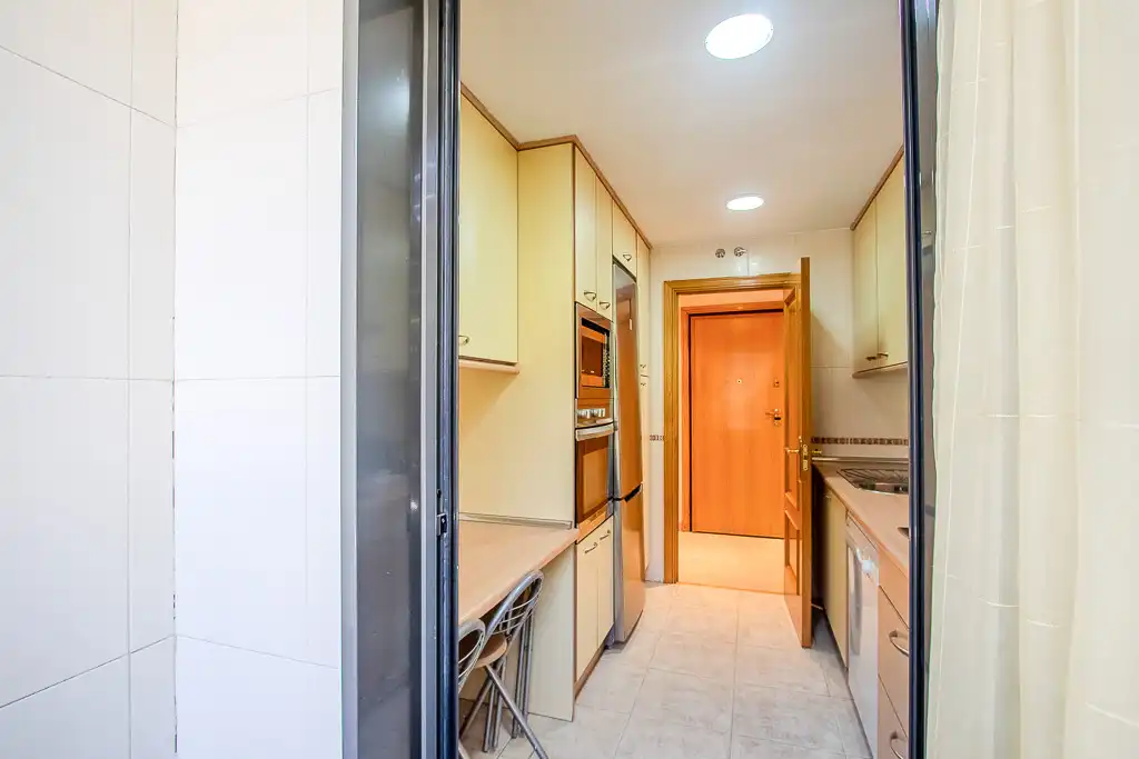 Kitchen of Flat for rent in Madrid  with Air Conditioner, Private garden and Storage room
