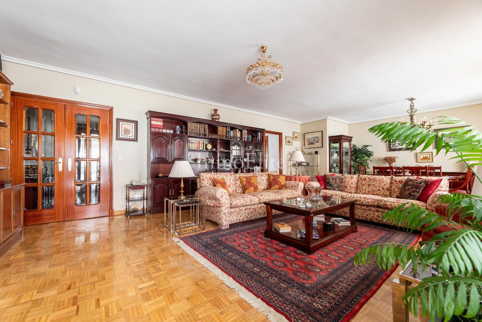 Sala de estar de Dúplex en venta en Majadahonda con Aire acondicionado, Calefacción y Parquet