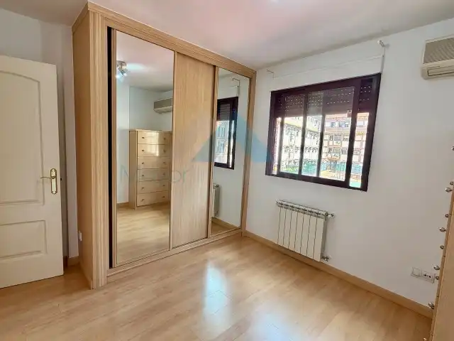Habitación de Piso en venta en Alcalá de Henares con Aire acondicionado, Calefacción y Parquet
