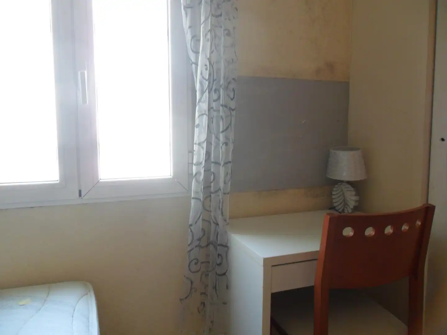 Habitación de Piso de alquiler en Granada con Calefacción y Jardín privado