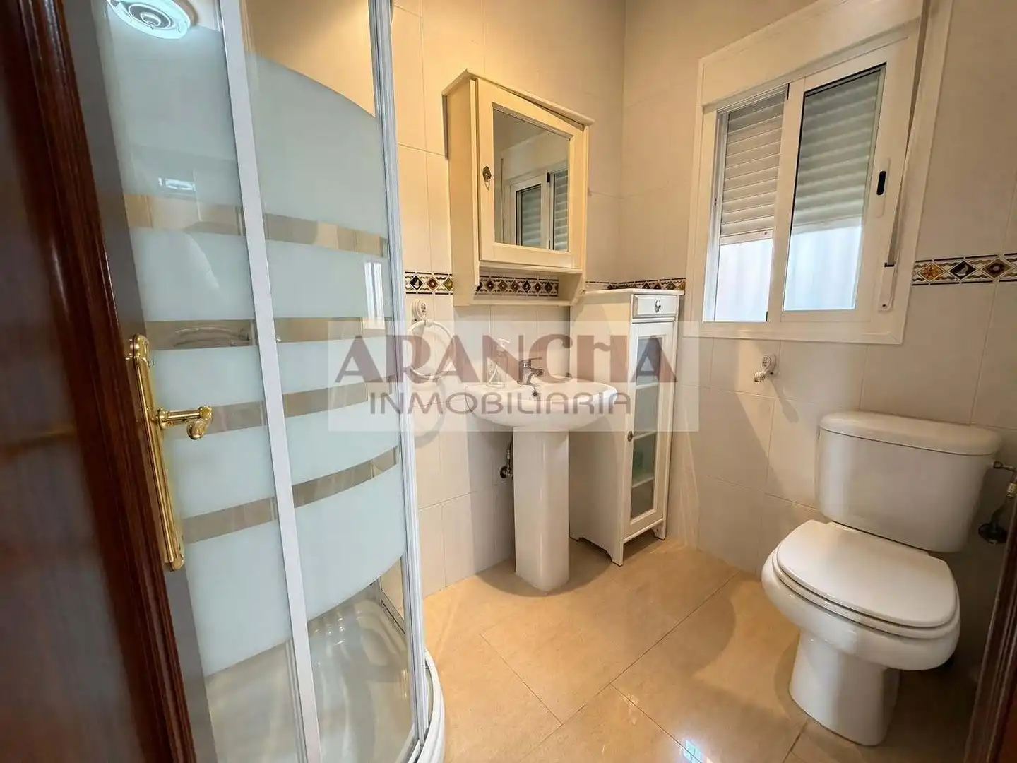 Bathroom of Duplexes for sale in Chipiona  with Air Conditioner, Heating and Terrace
