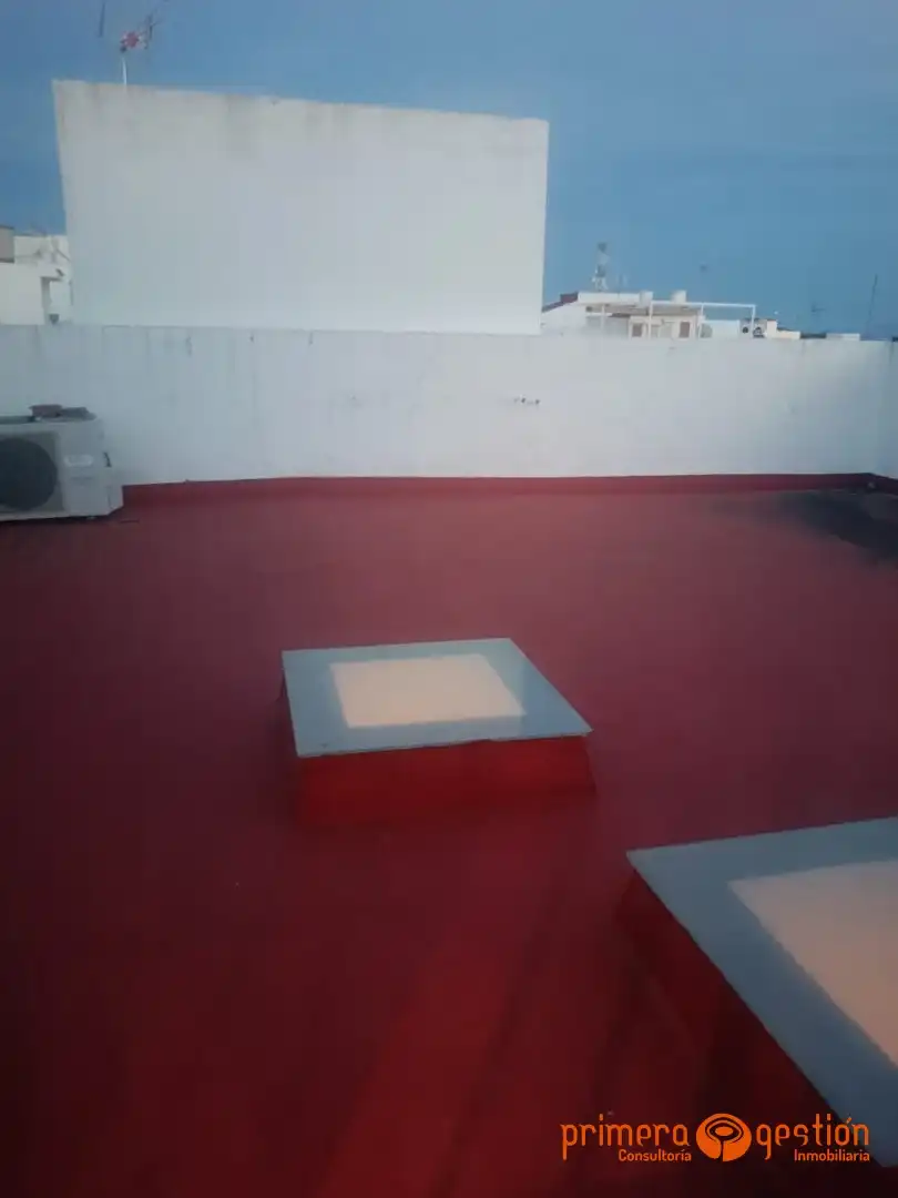 Terraza de Piso en venta en Carmona con Aire acondicionado