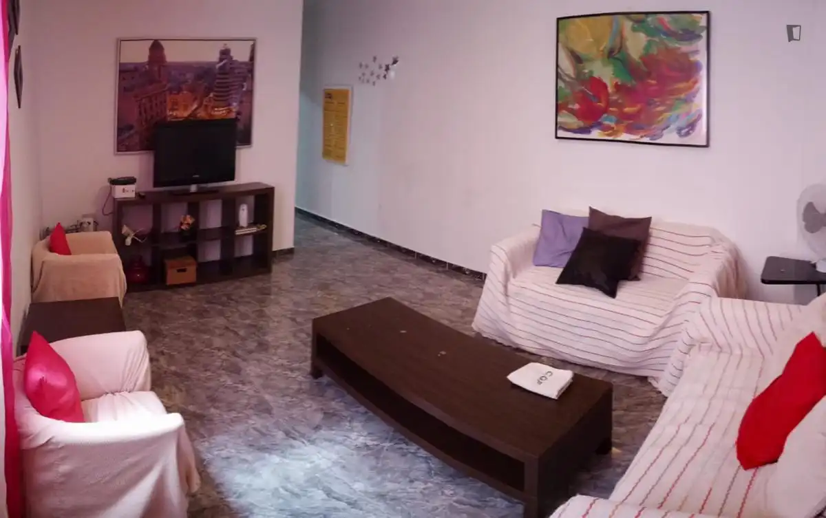Appartement compact avec ascenseur à louer à Centro