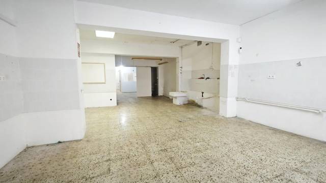 Local comercial en Venta en Carrer de Salinas, 10 en Vila de Gràcia
