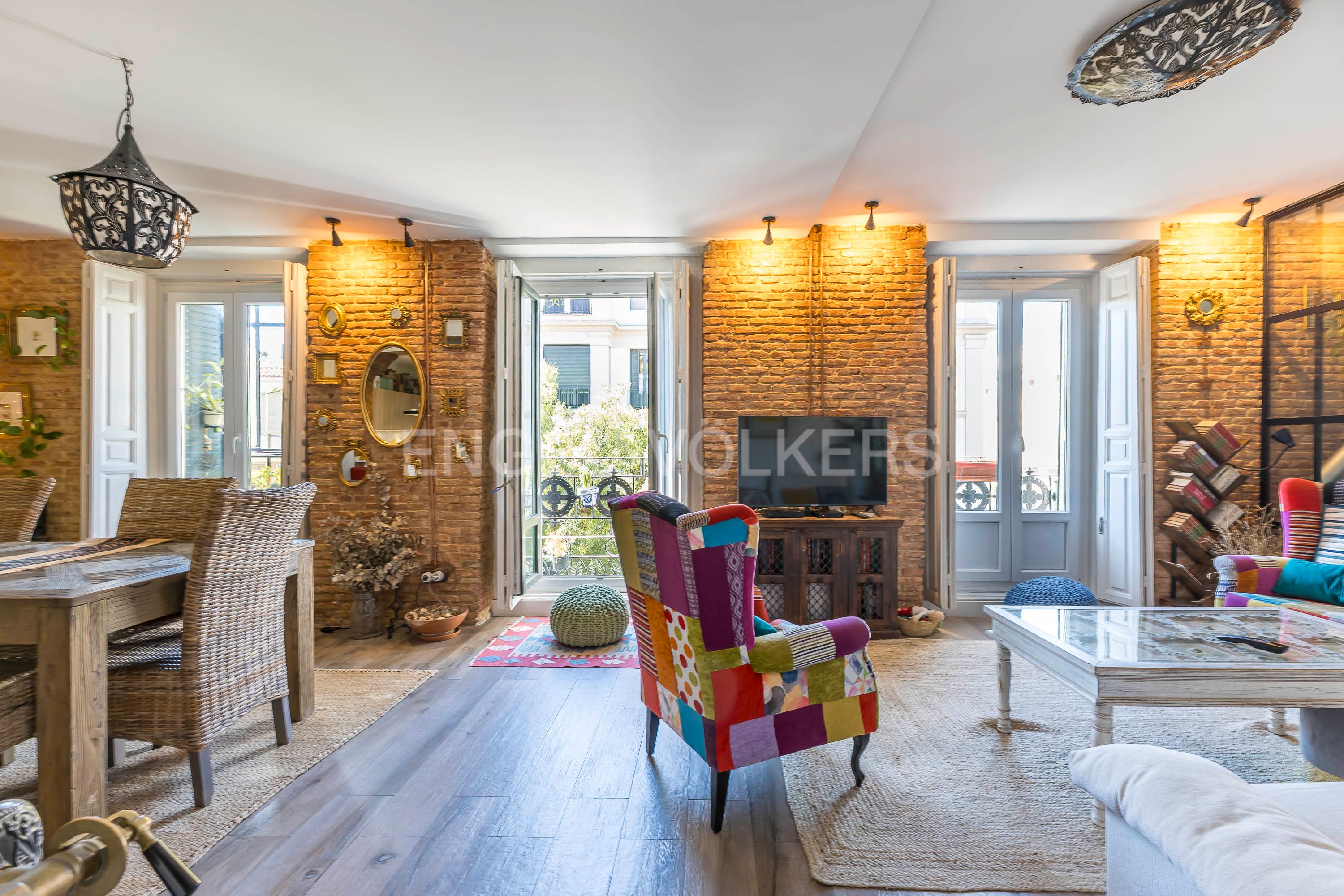 Exterior view of Apartment for sale in  Madrid Capital  with Air Conditioner, Heating and Storage room