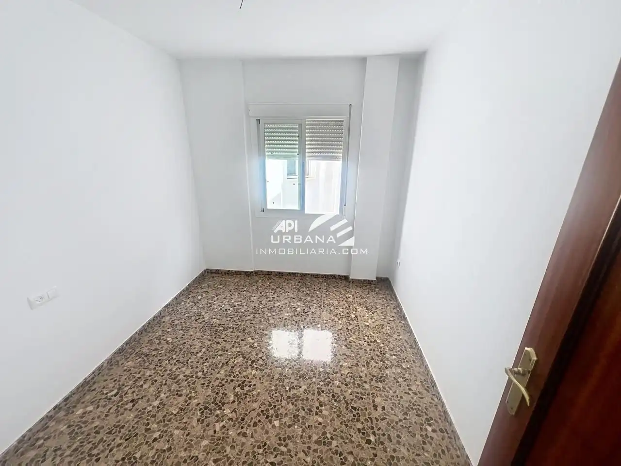 Bedroom of Flat for sale in Lucena  with Air Conditioner and Storage room