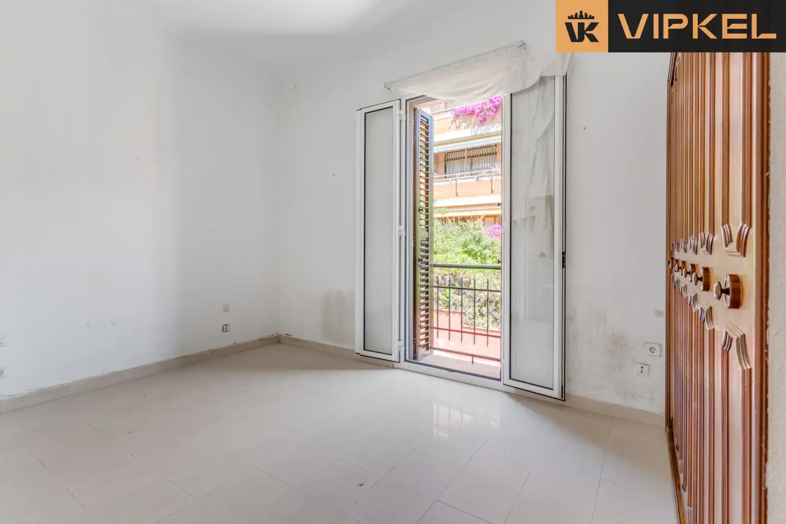 Schlafzimmer von Einfamilien-Reihenhaus zum Verkauf in Barcelona mit Privatgarten und Terrasse