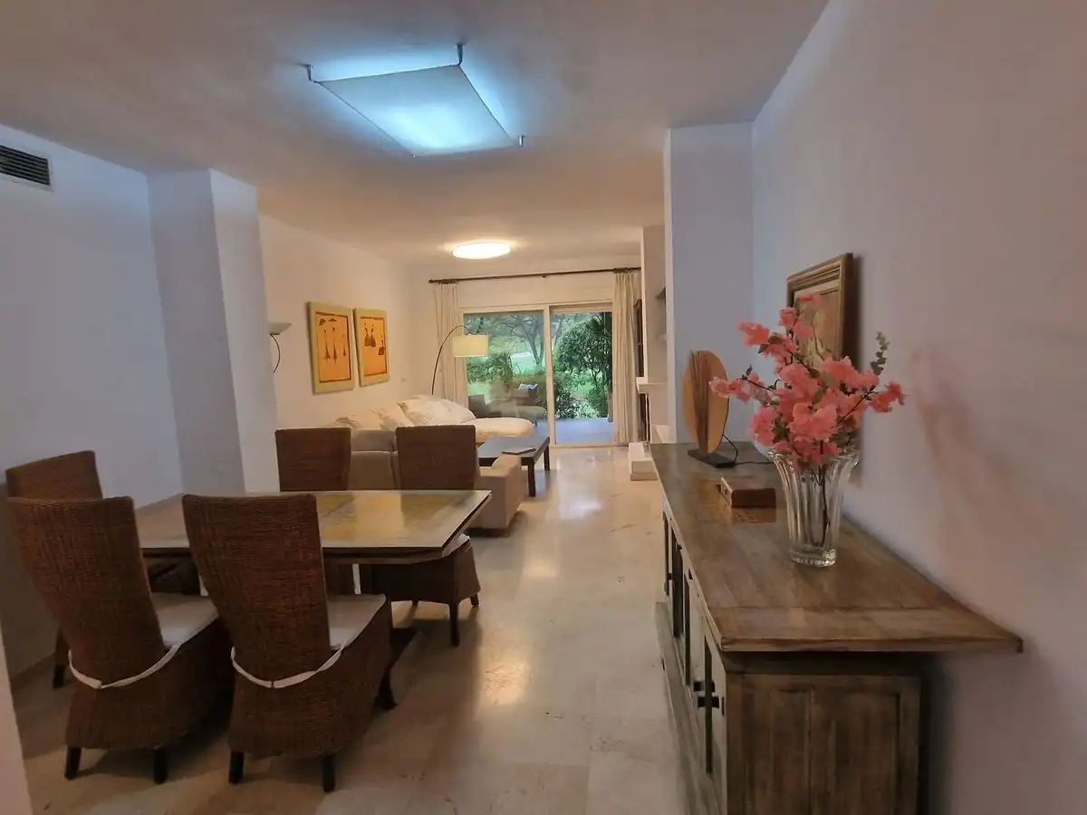 Sala de estar de Planta baja de alquiler en Marbella con Terraza y Piscina comunitaria