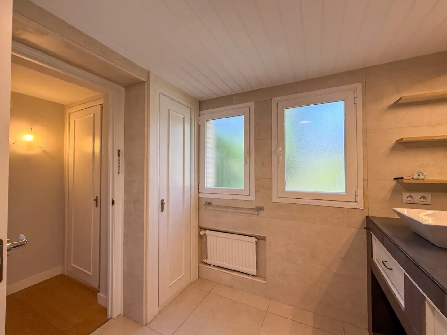 Bathroom of Flat for rent in Madrid  with Air Conditioner, Heating and Terrace
