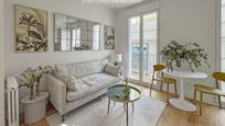 Living room of Flat for sale in  Madrid Capital  with Air Conditioner, Heating and Parquet flooring