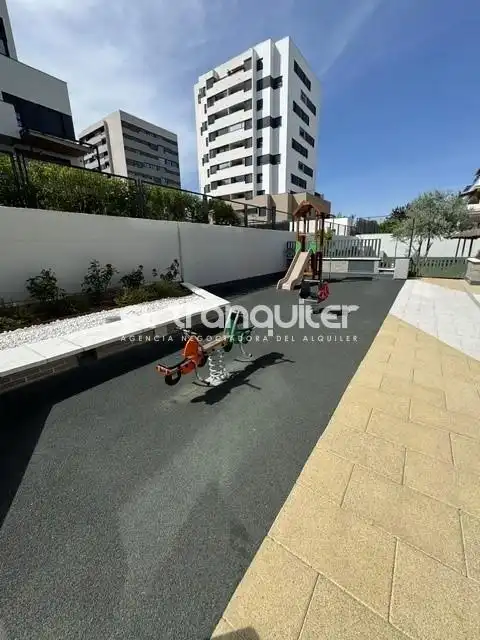 Parking of Flat for rent in Madrid  with Air Conditioner, Terrace and Storage room