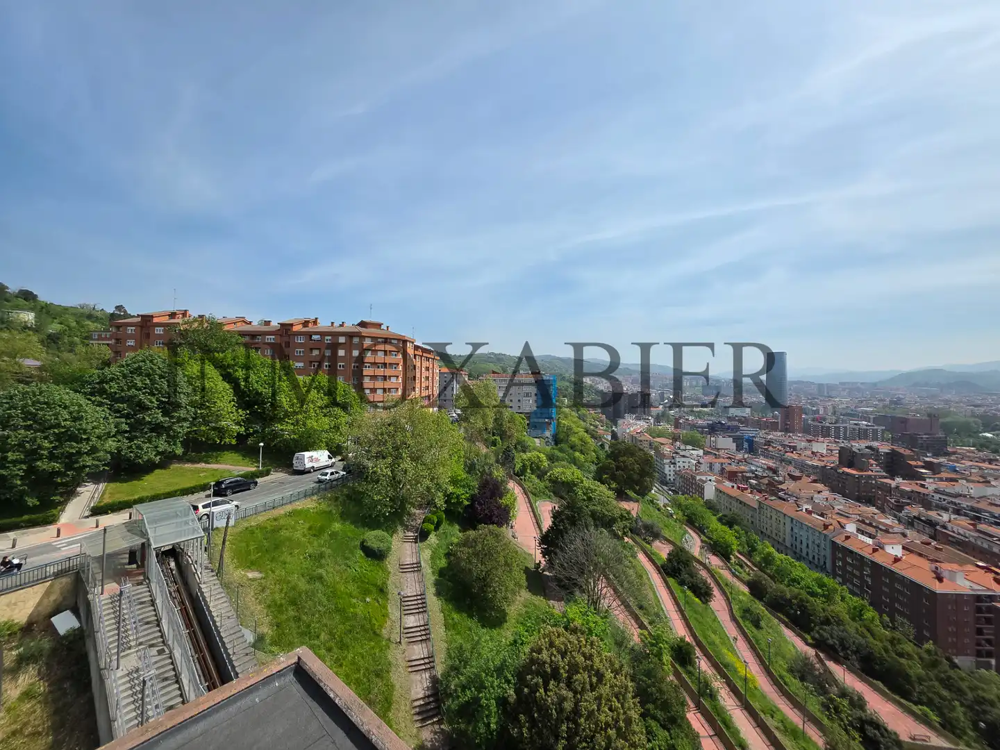 Vista exterior de Pis en venda en Bilbao  amb Calefacció, Terrassa i Traster