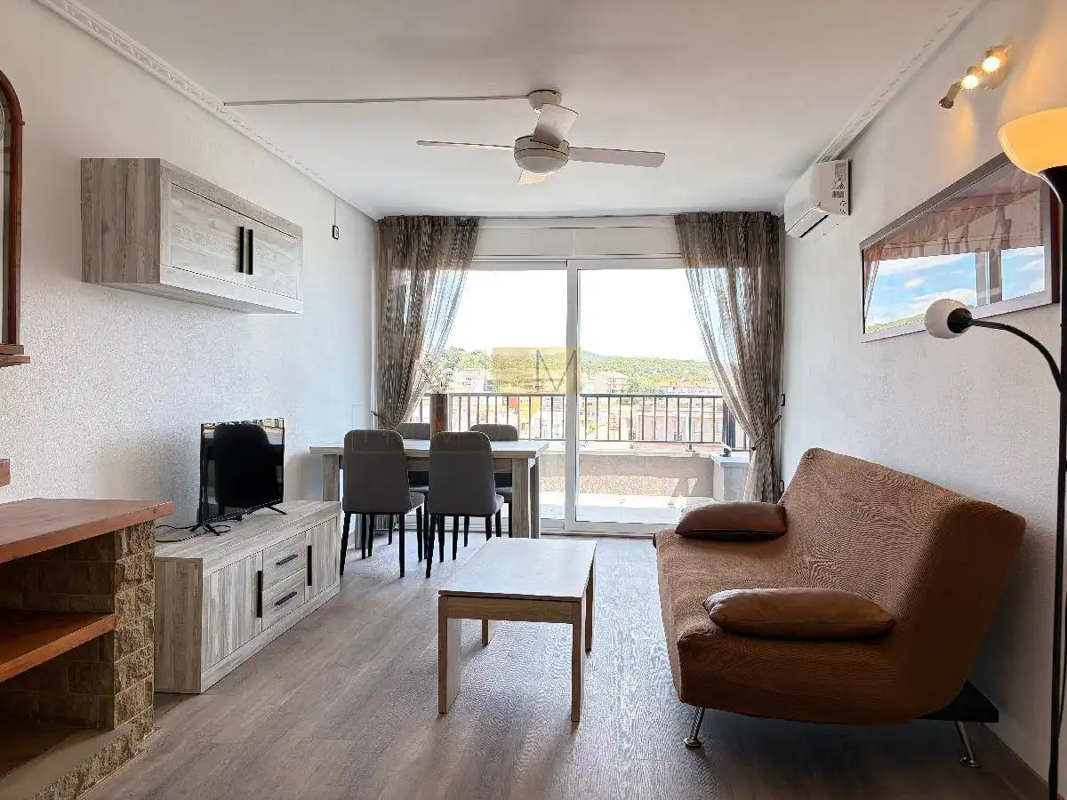 Sala de estar de Ático de alquiler en Cunit con Aire acondicionado, Calefacción y Terraza