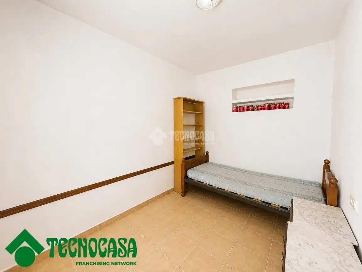 Dormitori de Casa adosada en venda en Navahermosa