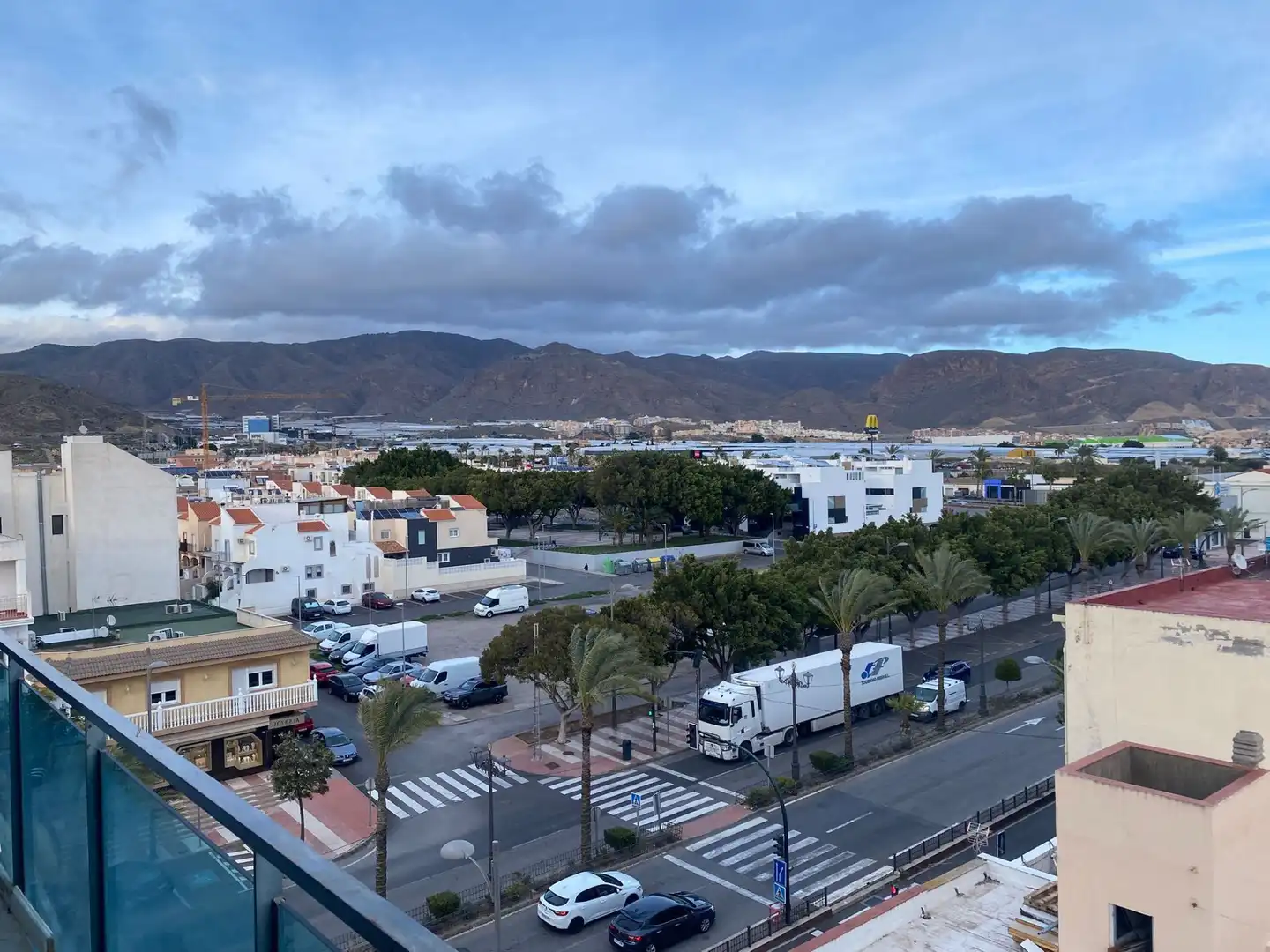 Exterior view of Flat for sale in Roquetas de Mar