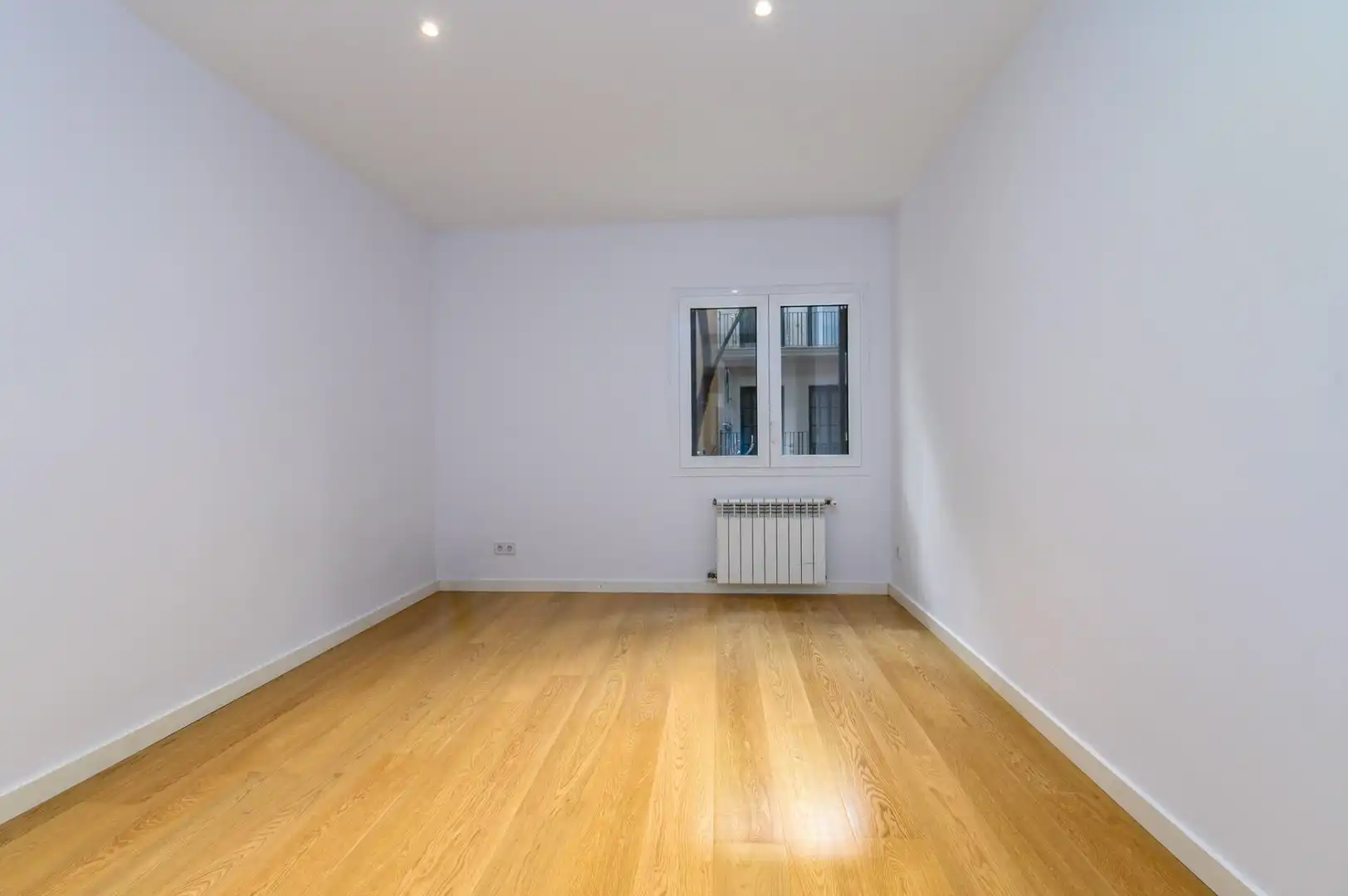 Flat with terrace for sale in BARO DE SANTA MARIA DEL S, imagen 19