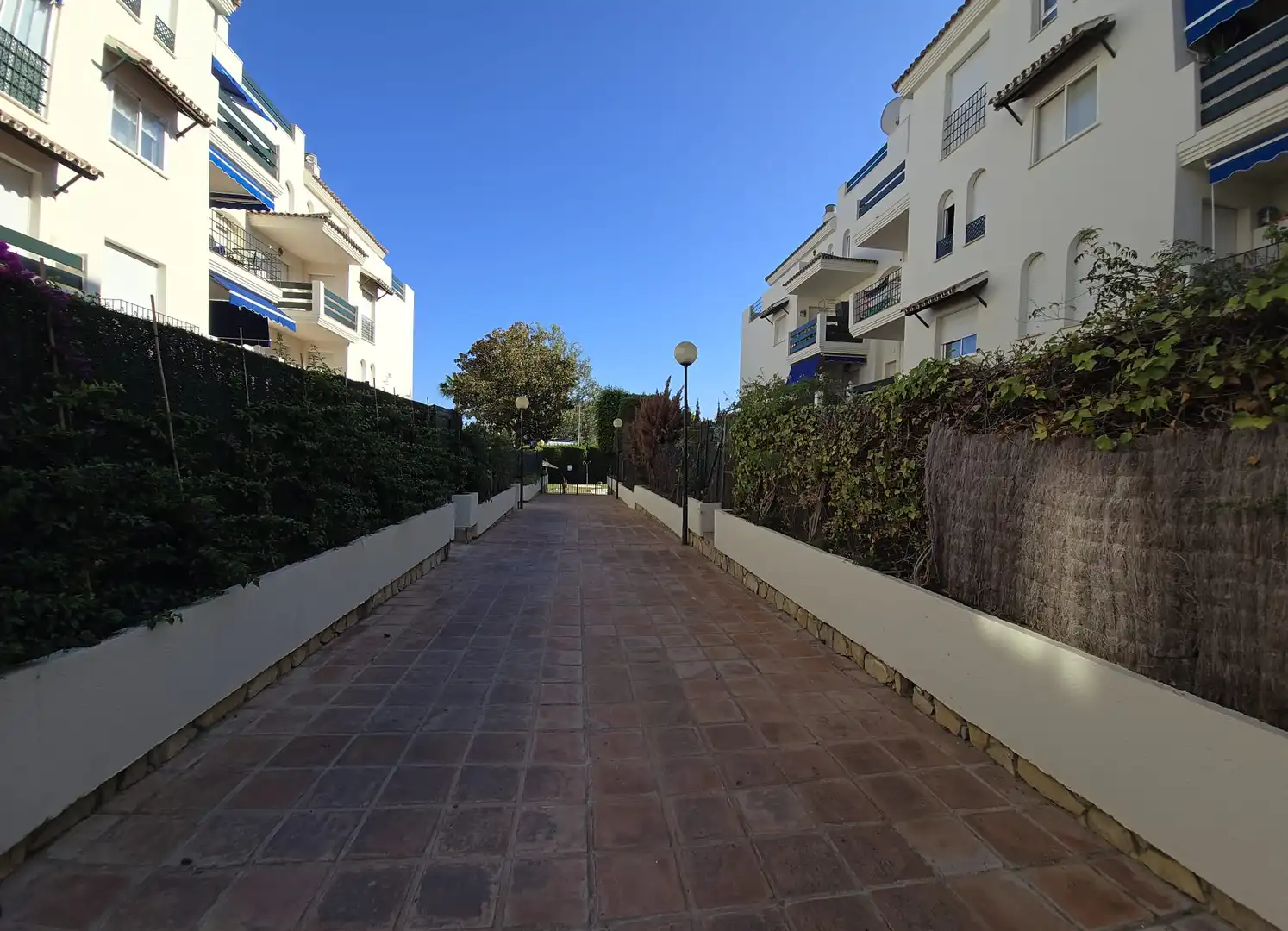 Außenansicht von Dachboden zur Miete in Marbella mit Klimaanlage, Terrasse und Möbliert
