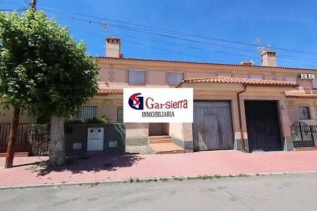 Vista exterior de Casa o chalet en venta en Erustes con Calefacción, Jardín privado y Trastero