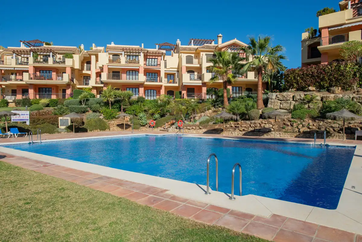 Penthouse with pool for sale in Los Arqueros  - Puerto del Almendro