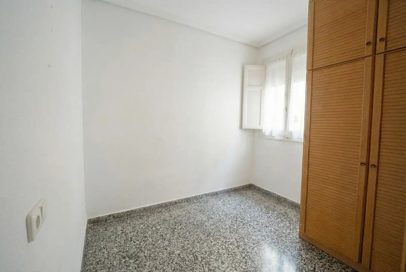 Schlafzimmer von Wohnung zum Verkauf in Valencia mit Klimaanlage, Privatgarten und Abstellraum