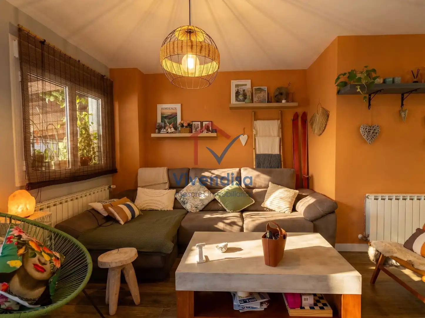 Sala d'estar de Casa adosada en venda en Cabanillas del Campo amb Aire condicionat, Calefacció i Terrassa