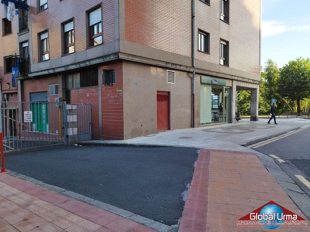 Exterior view of Garage for sale in Barakaldo 