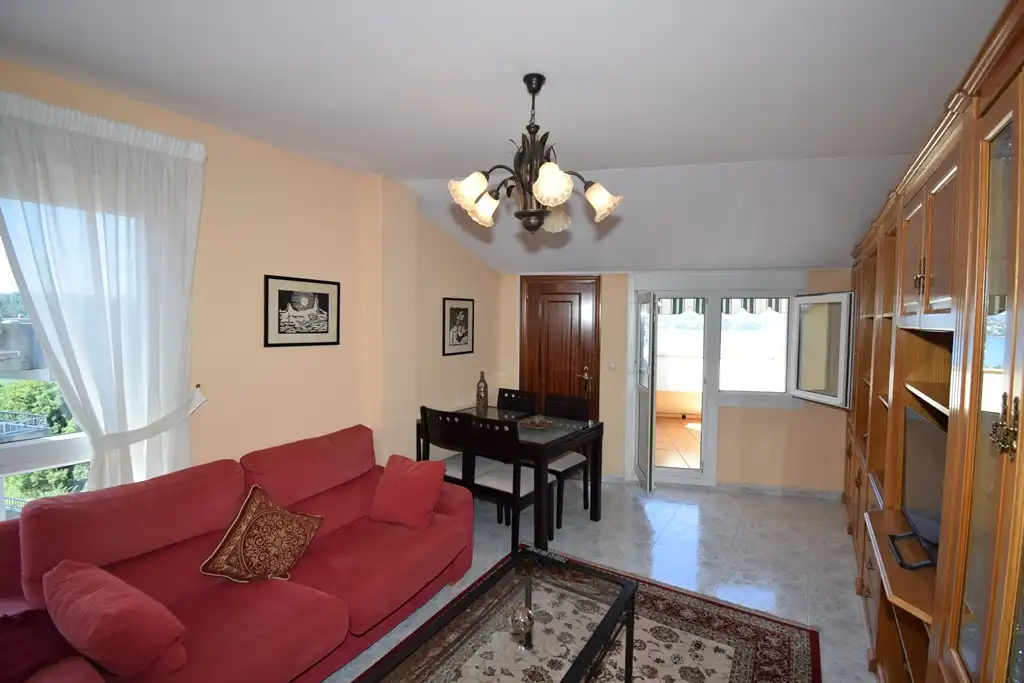 Sala d'estar de Àtic en venda en Miño amb Calefacció i Terrassa
