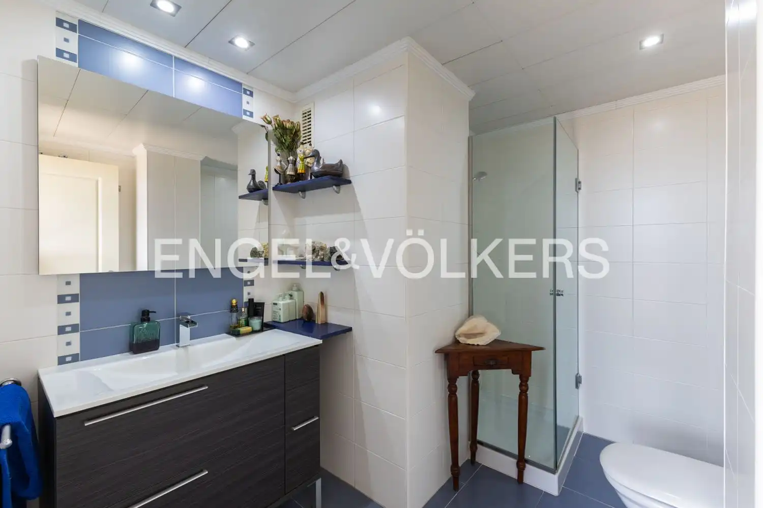 Baño de Ático en venta en Valencia con Aire acondicionado, Calefacción y Jardín privado