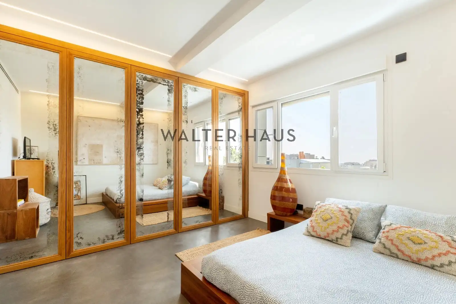 Bedroom of Flat for sale in Madrid  with Air Conditioner, Heating and Storage room