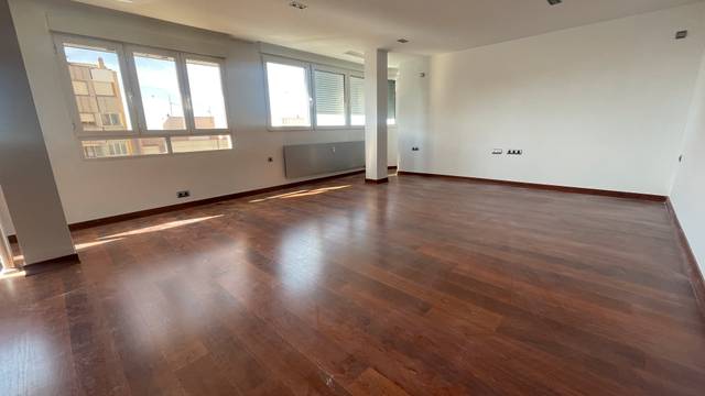 Piso en Venta en Avenida de España en Hospital