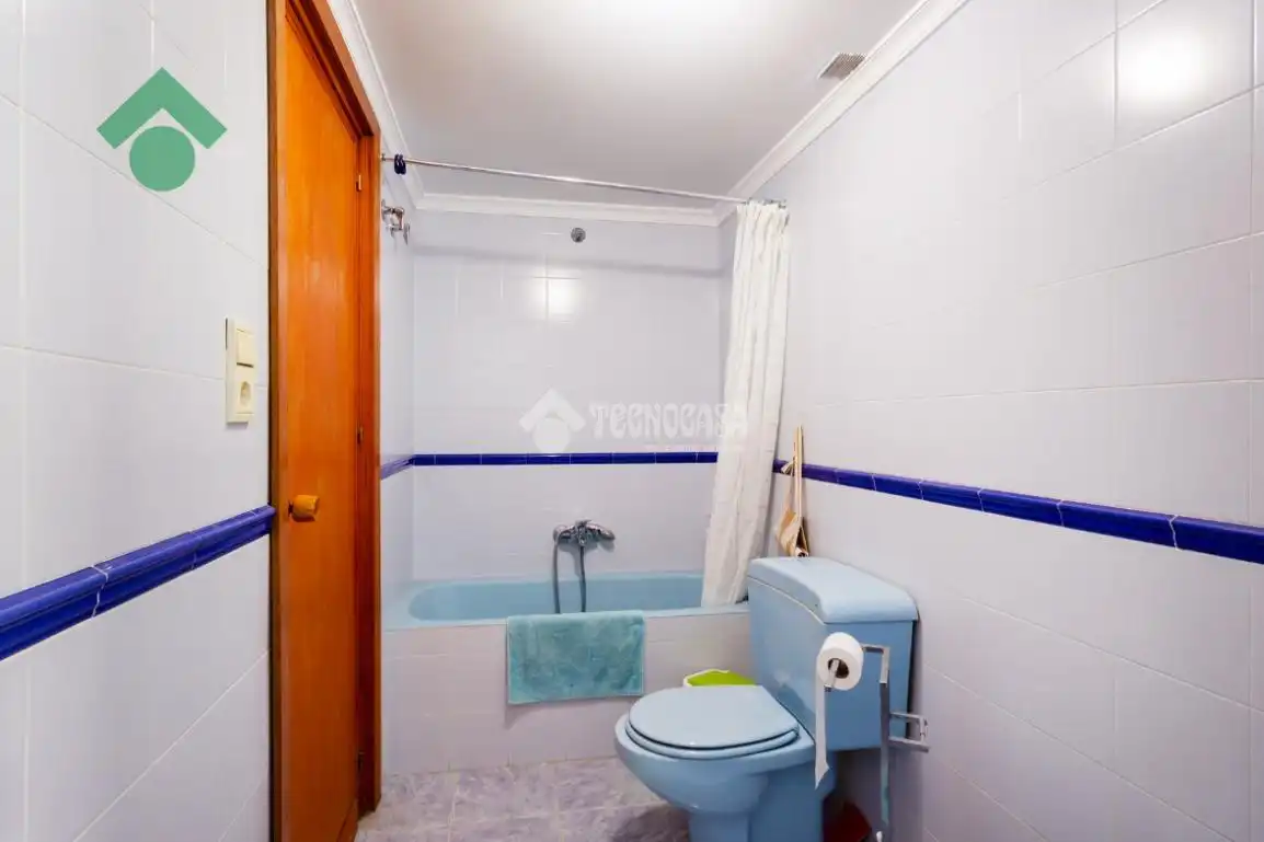 Baño de Piso en venta en Almuñécar