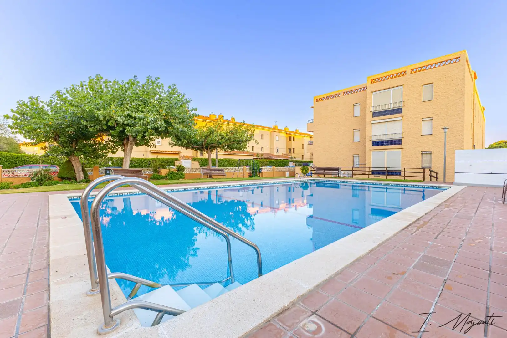 Piscina de Apartamento en venta en L'Estartit con Calefacción