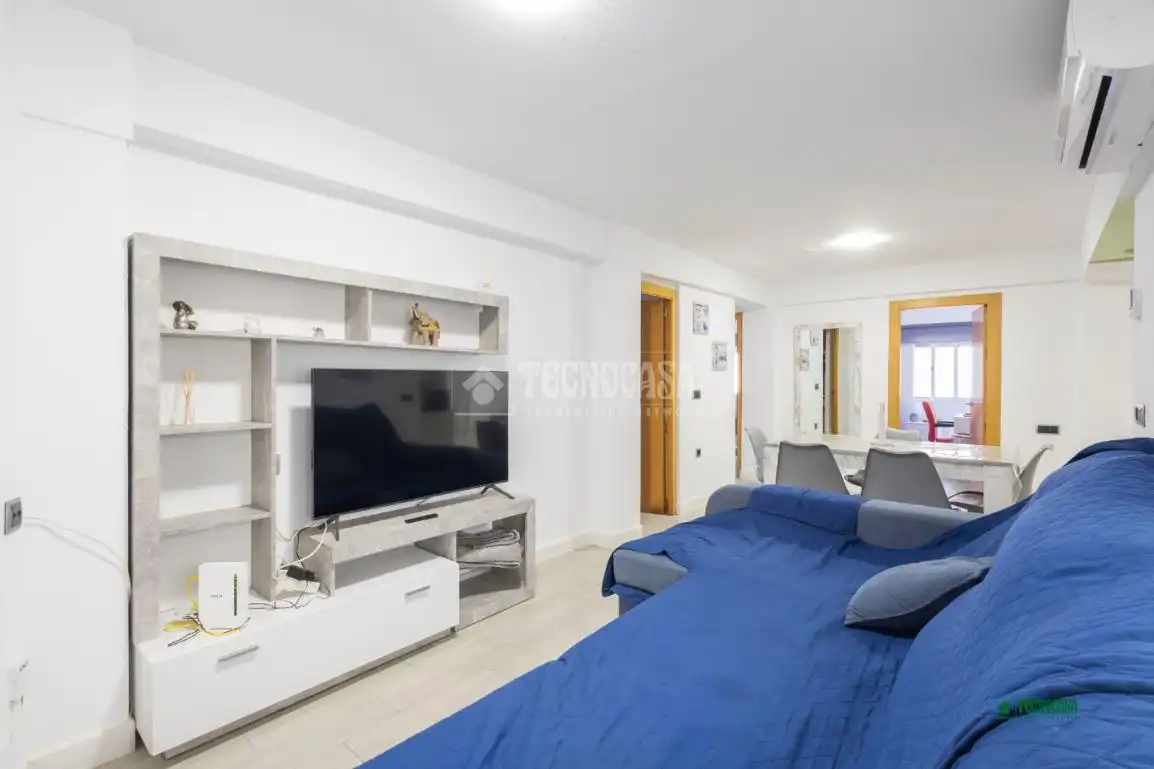 Sala de estar de Piso en venta en Almería