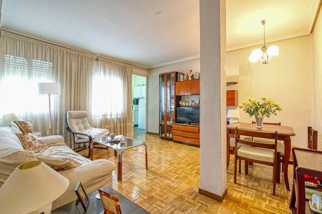 Piso en Venta en Calle IBIZA, 17 en Ibiza de Madrid