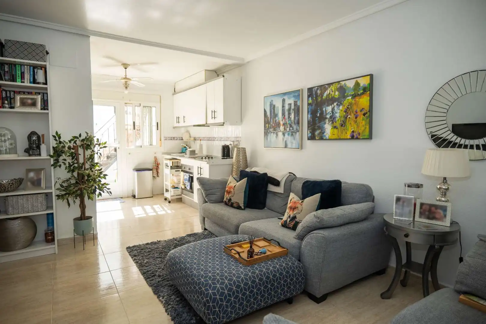 Sala d'estar de Casa adosada en venda en Mazarrón amb Jardí privat, Terrassa i Piscina