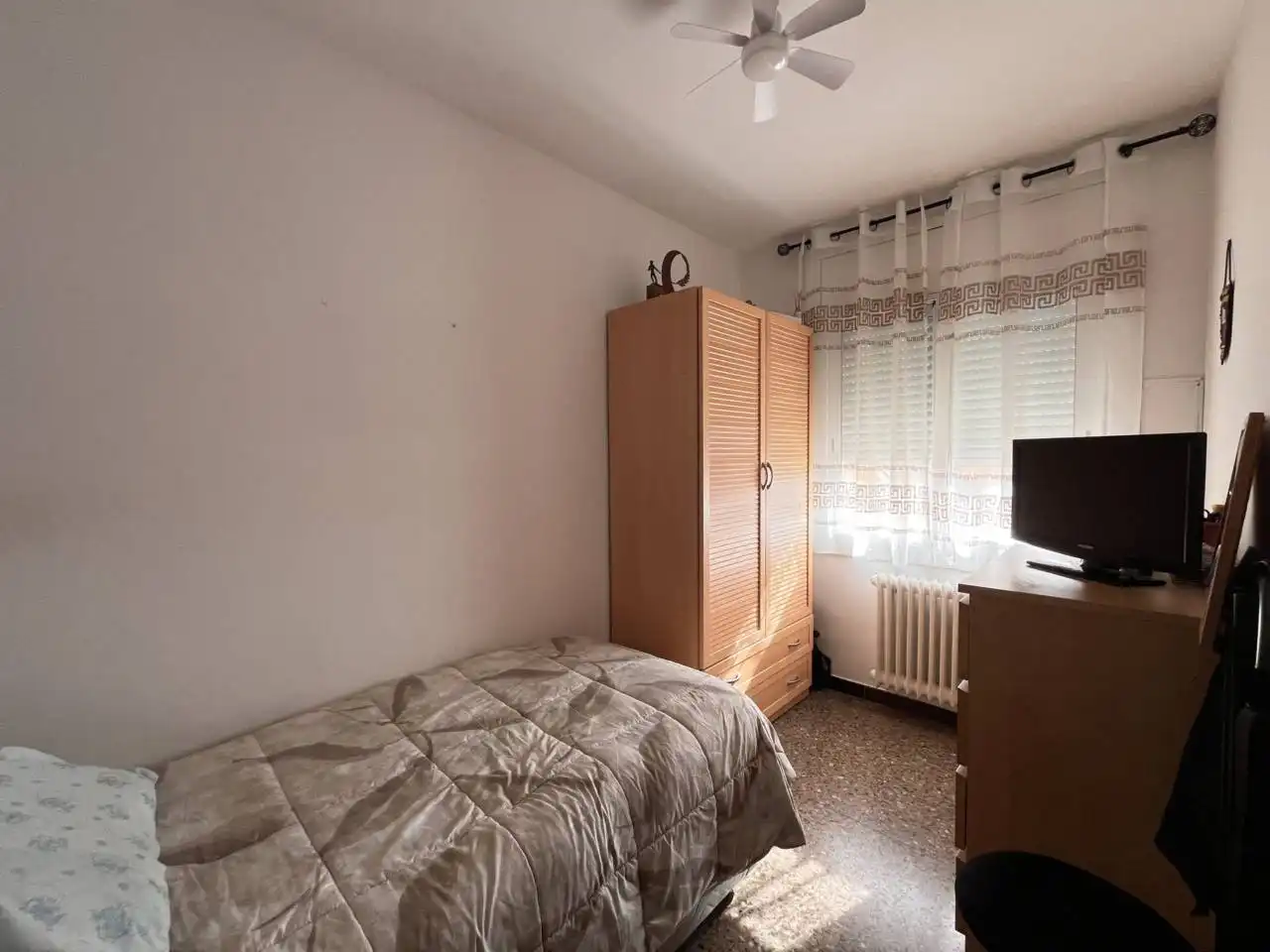 Habitación de Casa adosada en venta en Caldes de Montbui con Aire acondicionado, Calefacción y Terraza
