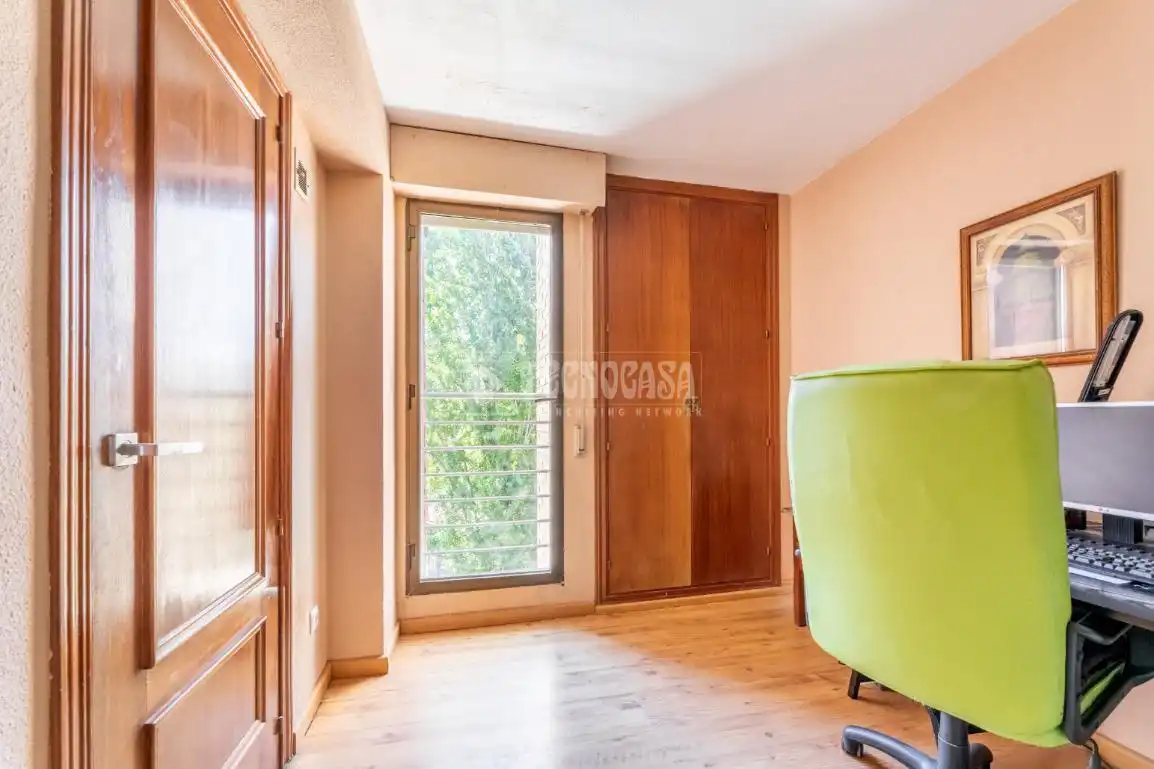Habitación de Casa adosada en venta en Las Rozas de Madrid con Aire acondicionado, Calefacción y Terraza