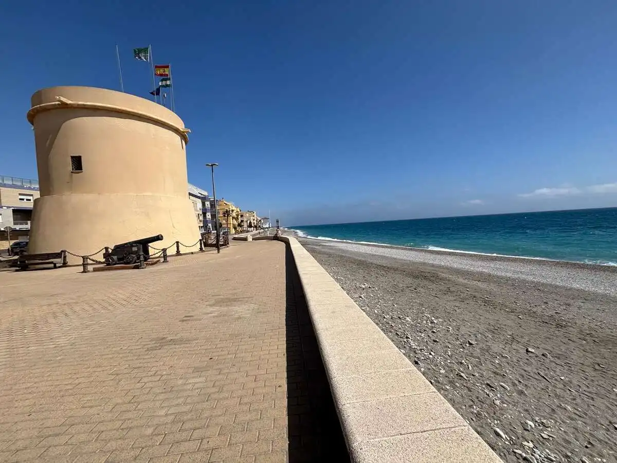 Exterior view of Flat for sale in Tahal  with Terrace and Community pool