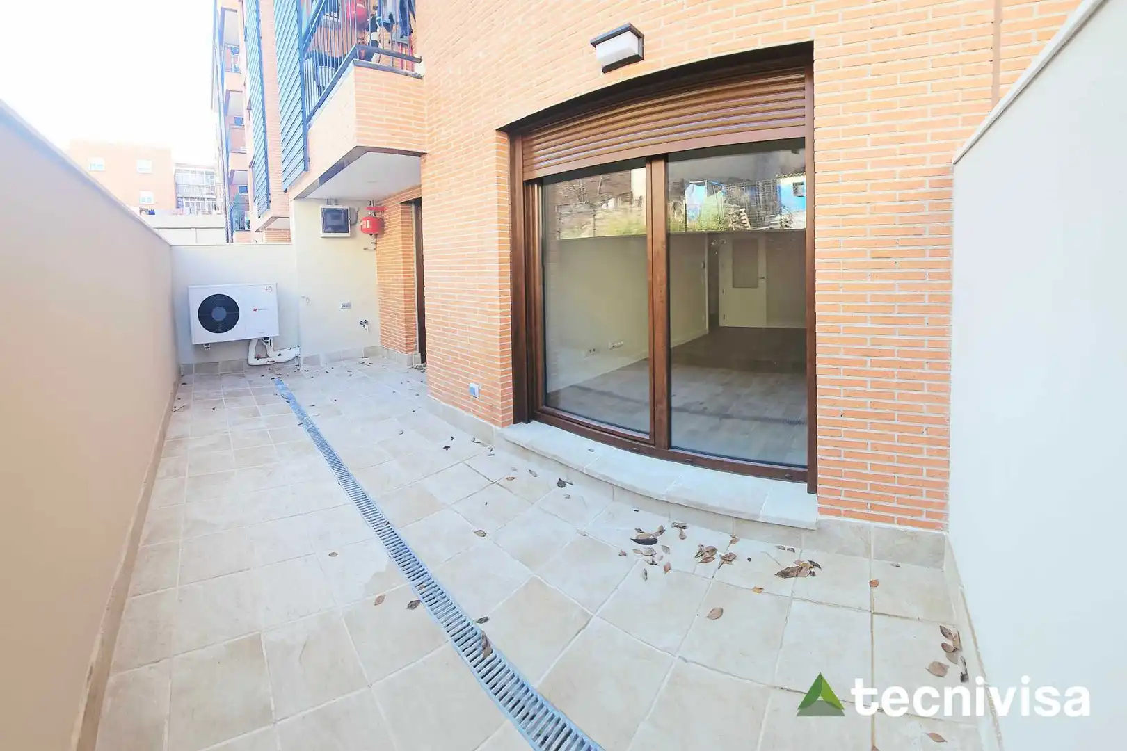Ground floor with lift for sale in Calle de Pedro Colmenar, imagen 4