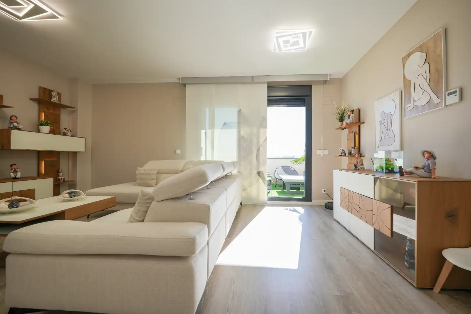 Wohnzimmer von Dachboden zum Verkauf in Valladolid mit Klimaanlage, Heizung und Privatgarten