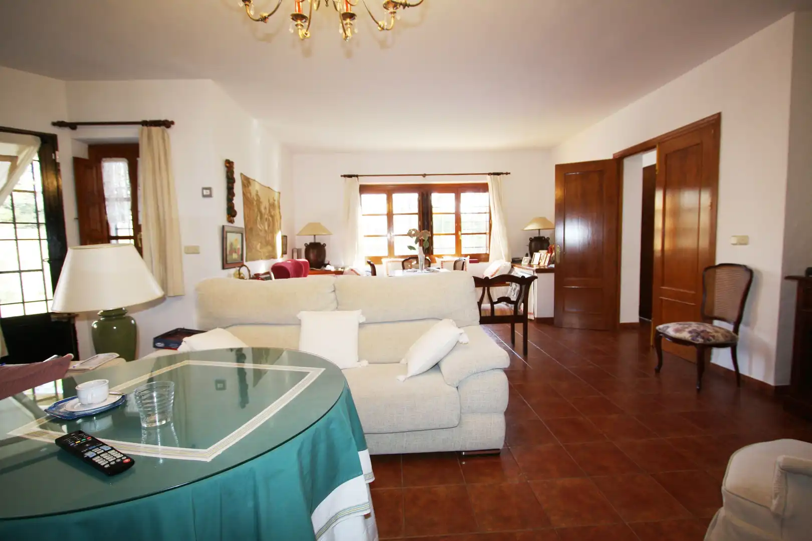 Sala d'estar de Casa o xalet en venda en Albacete amb Aire condicionat, Jardí privat i Terrassa