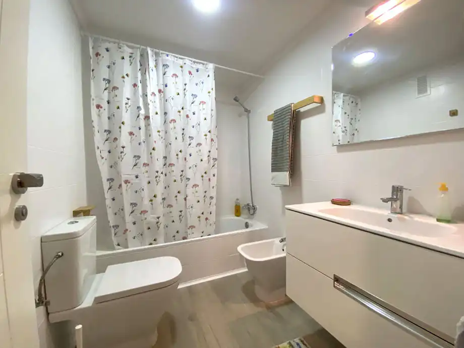 Bathroom of Flat for sale in Vitoria - Gasteiz  with Heating, Terrace and Storage room
