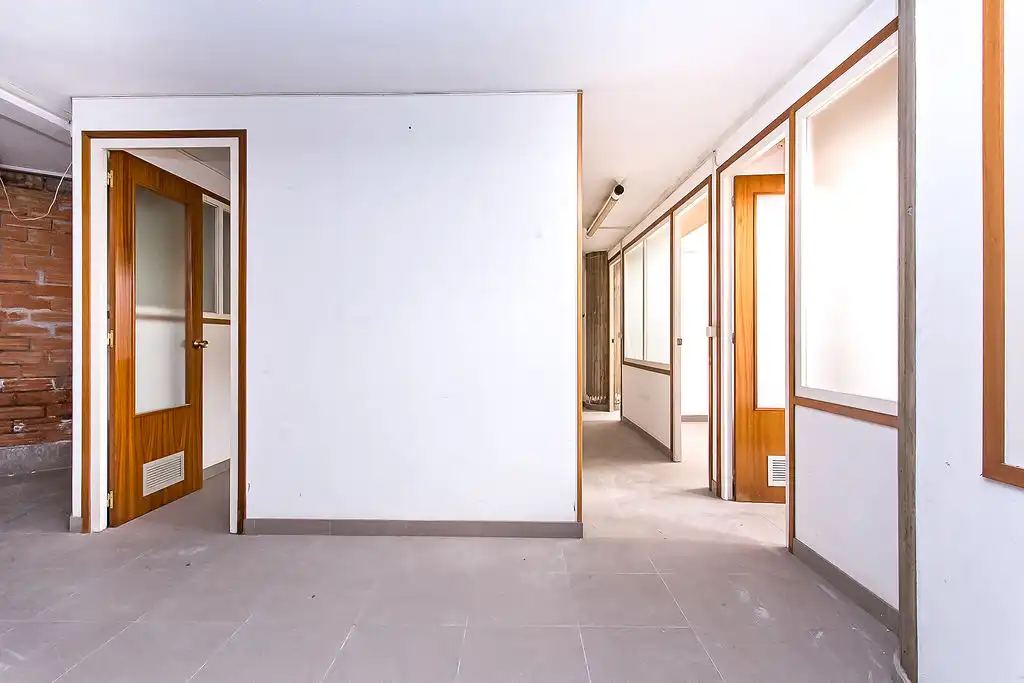 Gewerbefläche zum Verkauf in Av, Francesc Macià, imagen 27
