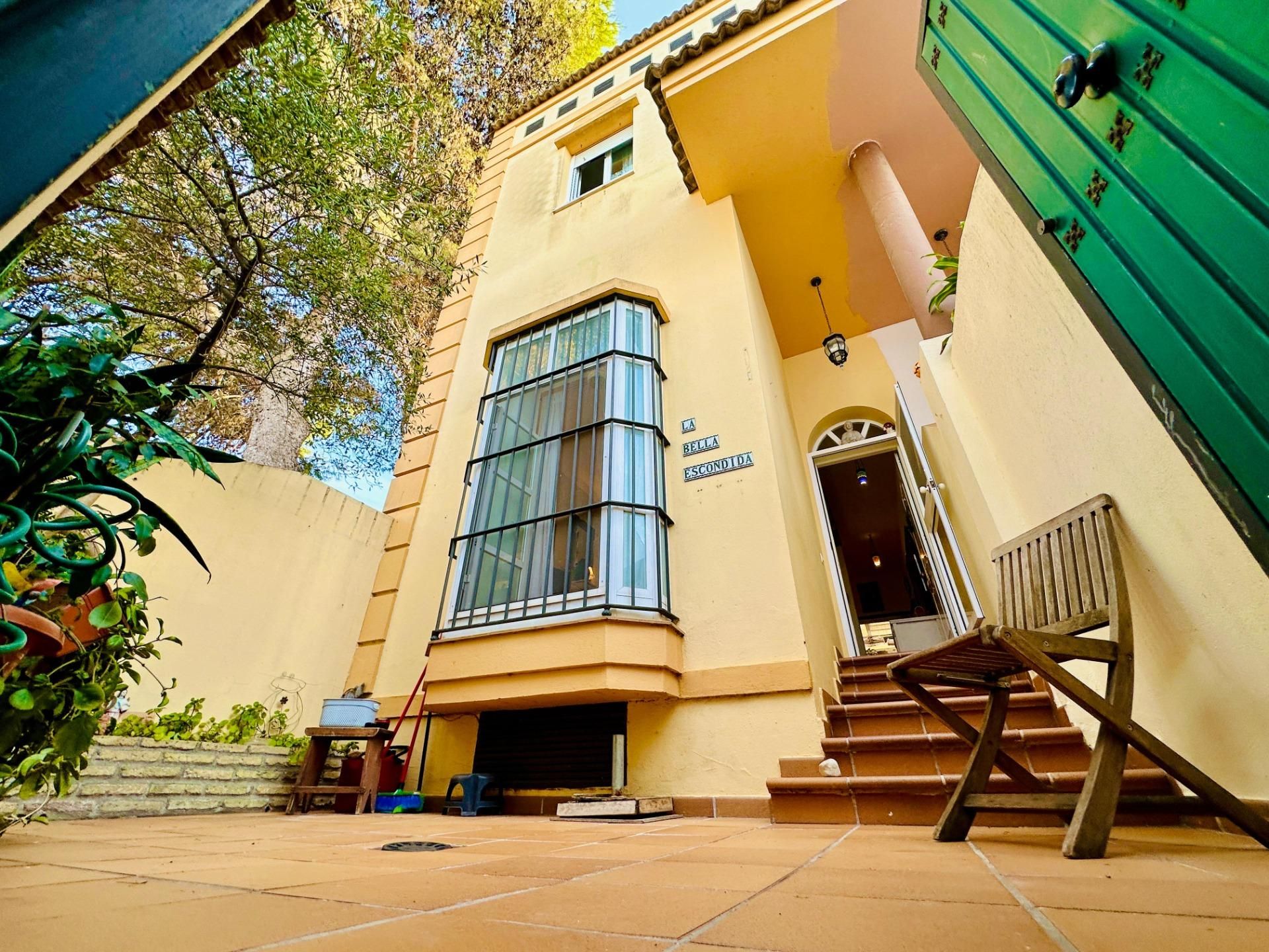 Vista exterior de Casa adosada en venda en San Fernando