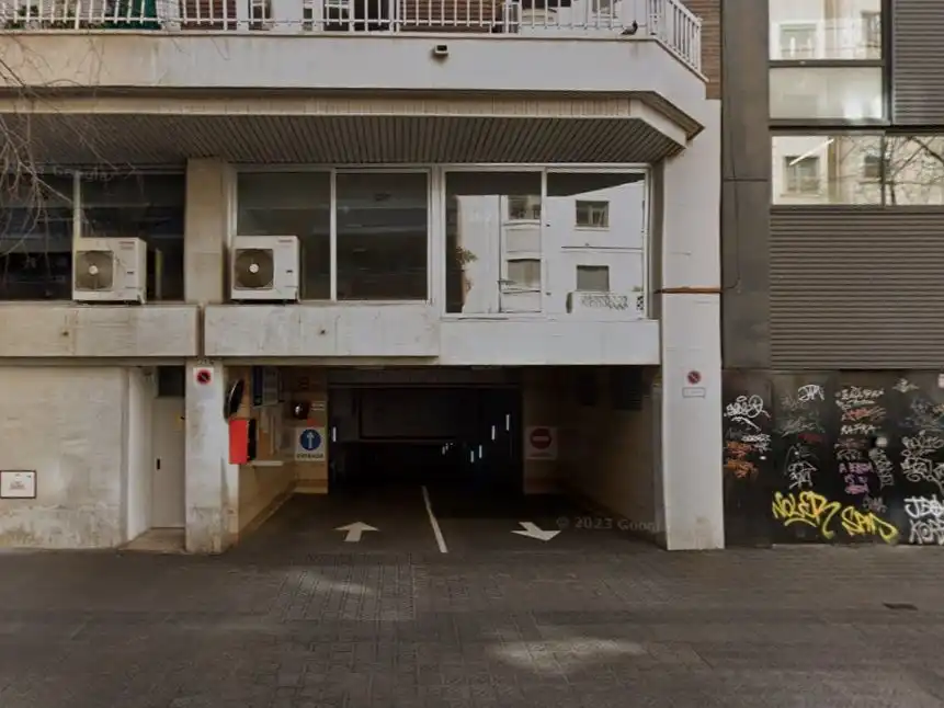 Double for sale in Carrer de la Indústria 90, imagen 4