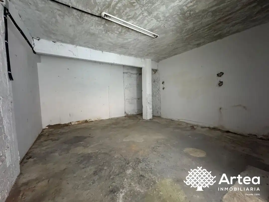 Commercial properties for sale in Lezama